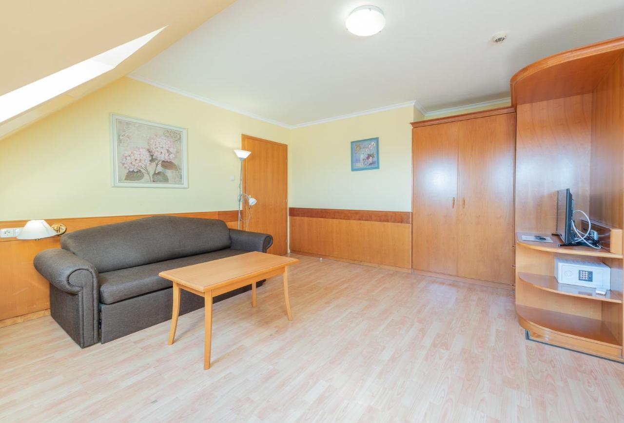 Holiday Club Apartman Hotel Heviz Exterior foto